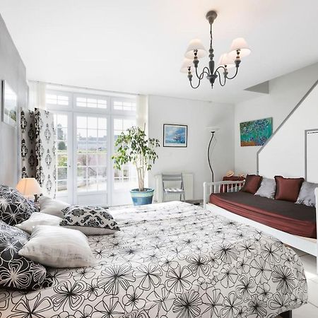 Chambres D'Hotes - Les Palmiers Corseul Exteriör bild