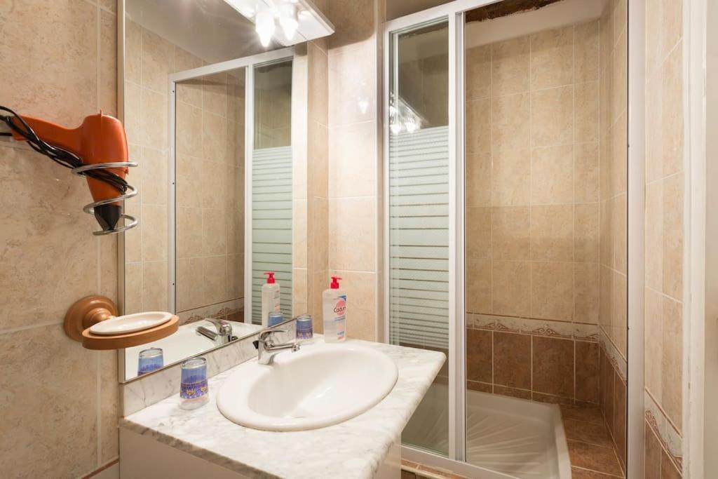 Chambres D'Hotes - Les Palmiers Corseul Exteriör bild