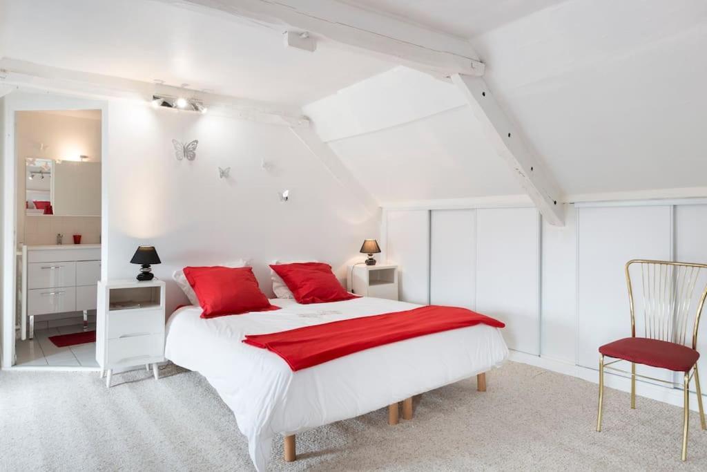 Chambres D'Hotes - Les Palmiers Corseul Exteriör bild
